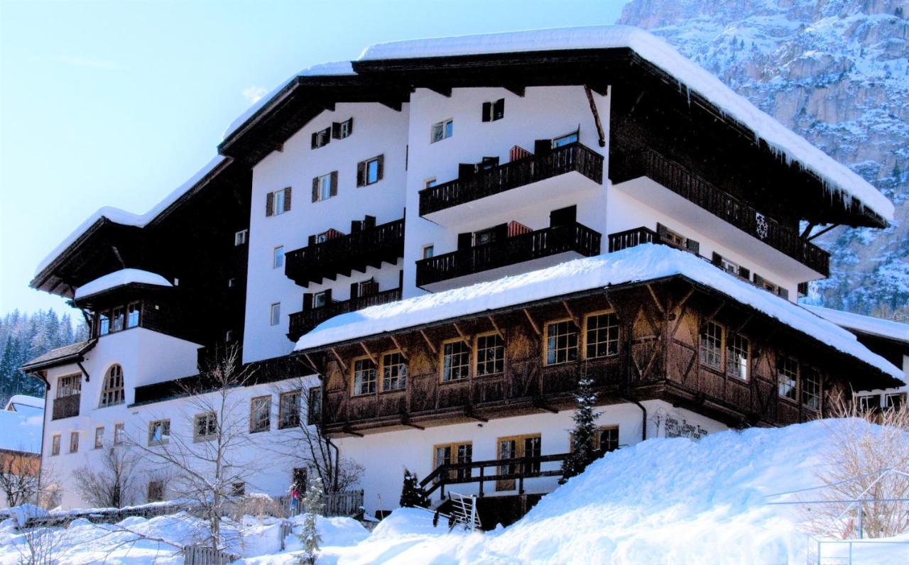 Hotel Dolomiti La Villa  Eksteriør billede