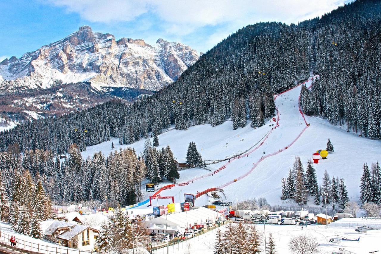 Hotel Dolomiti La Villa  Eksteriør billede
