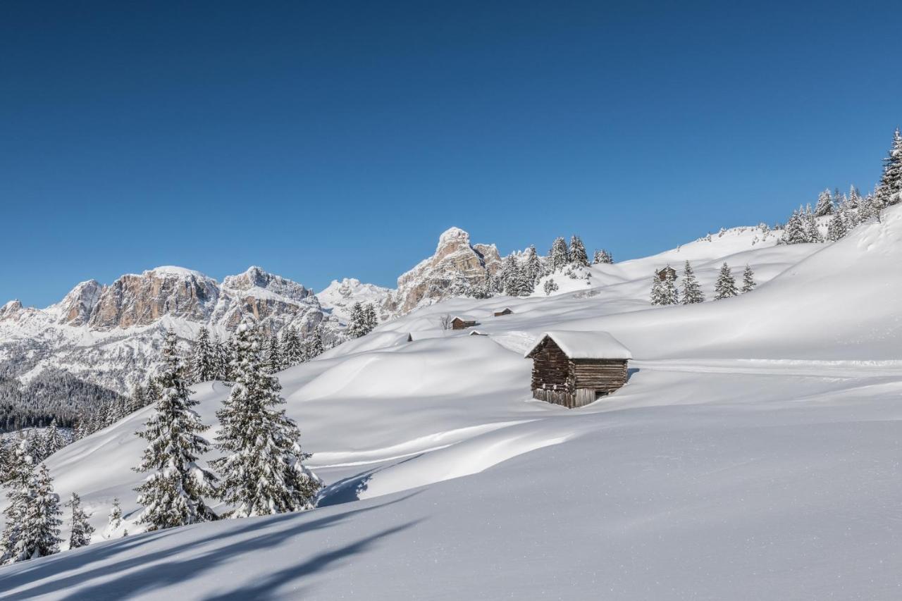 Hotel Dolomiti La Villa  Eksteriør billede