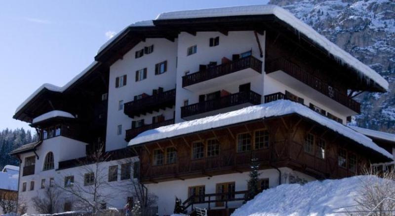Hotel Dolomiti La Villa  Eksteriør billede