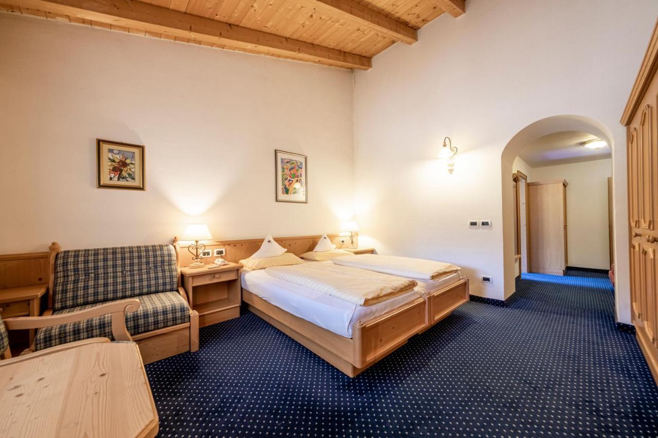 Hotel Dolomiti La Villa  Eksteriør billede