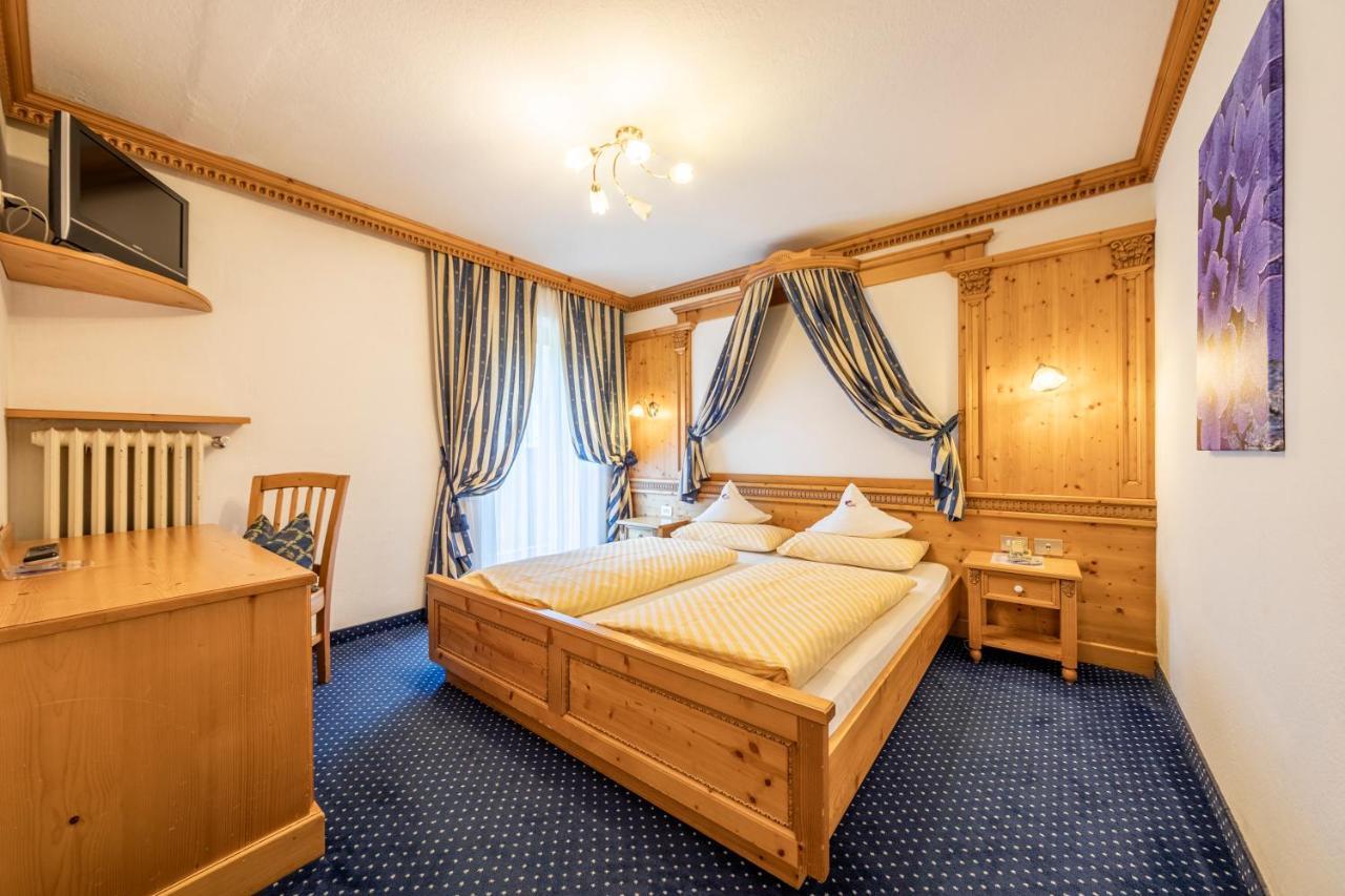 Hotel Dolomiti La Villa  Eksteriør billede