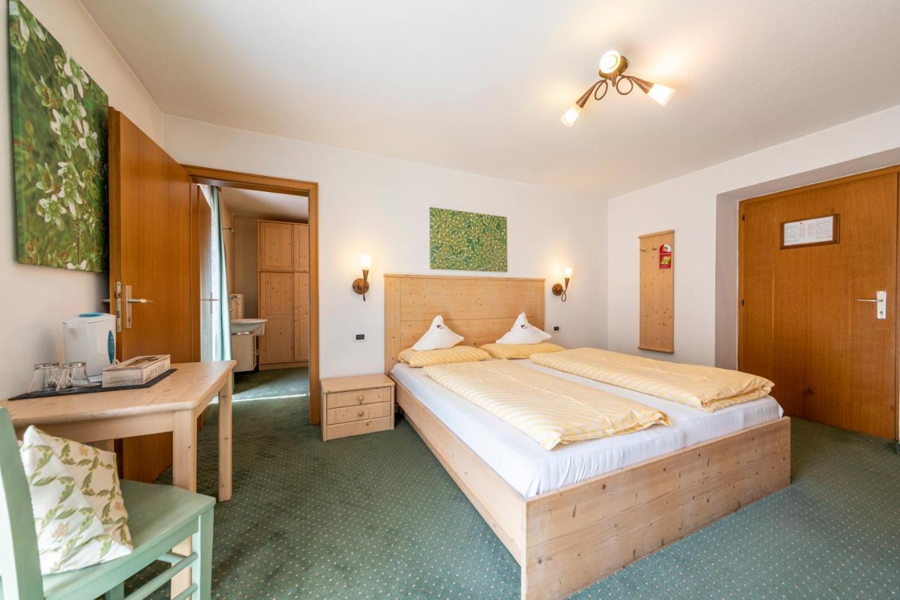 Hotel Dolomiti La Villa  Eksteriør billede