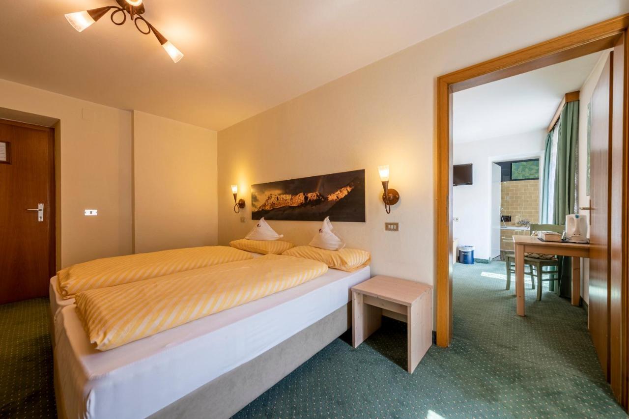 Hotel Dolomiti La Villa  Eksteriør billede