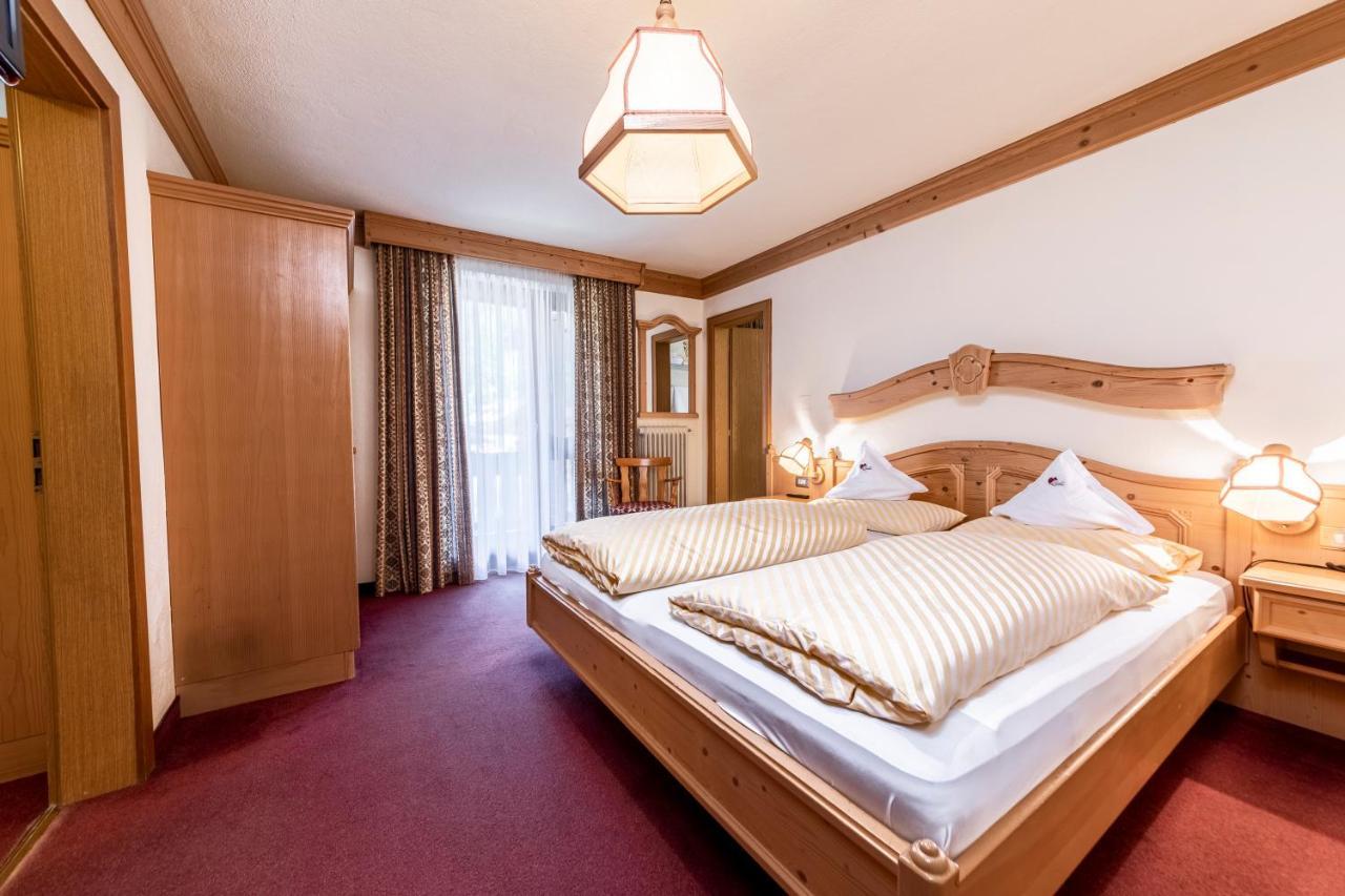 Hotel Dolomiti La Villa  Eksteriør billede