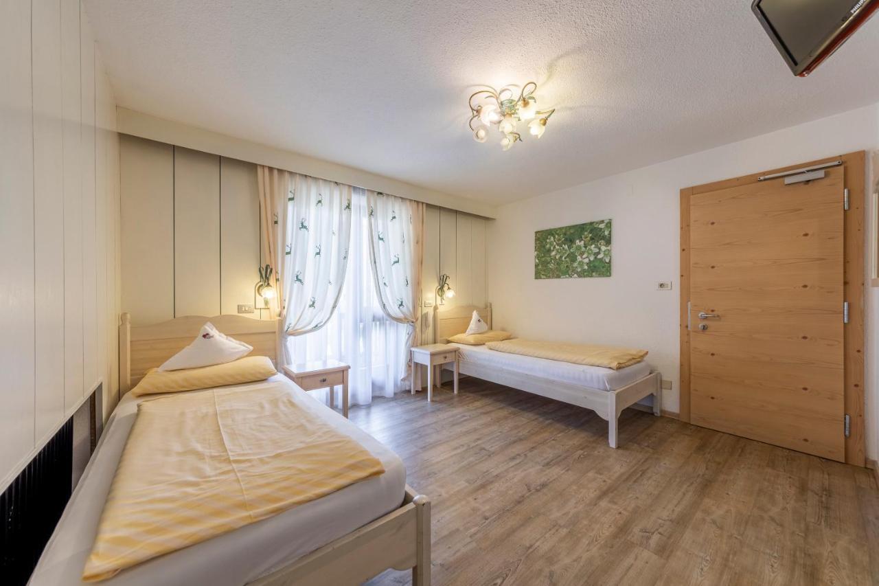 Hotel Dolomiti La Villa  Eksteriør billede